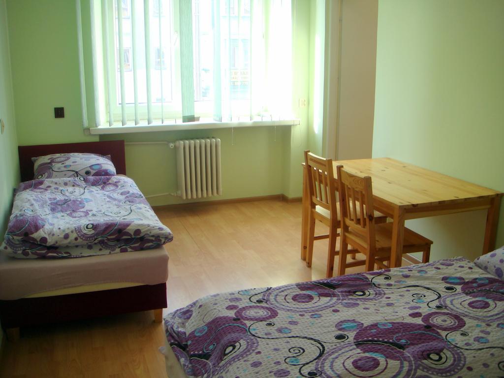 Hostel Omega Rzeszów Habitación foto